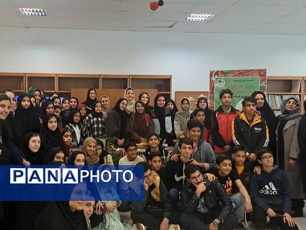 دورهمی ادبی نوجوانان با حضور « افسانه شعبان نژاد » در قم