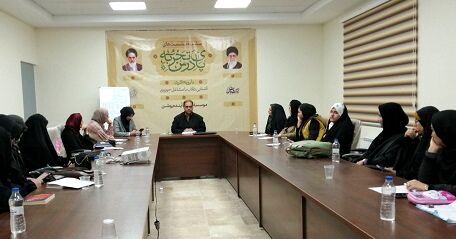 برگزاری نشست آموزشی «تولید محتوای حرفه‌ای» ویژه دختران فعال رسانه‌ای در قم