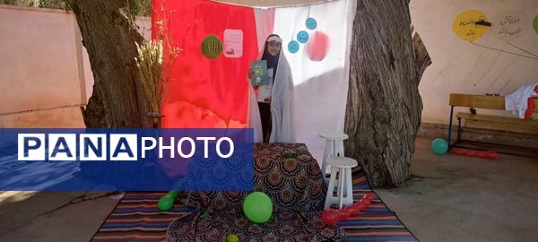 فرهنگ و شادی در جشن یلدای دانش‌آموزان دبستان مولوی فین