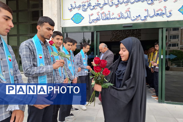 سنگ‌تمام دانش‌آموزان پیشتاز و خبرنگاران پانا برای فرهنگیان