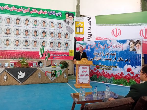 گردهمایی دختران نسل سلیمانی در دبیرستان فاطمه الزهرا(س) 