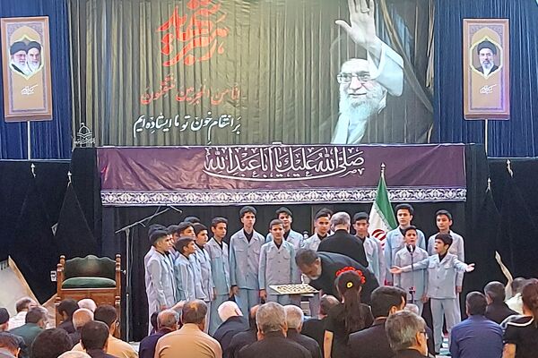 شام غریبان خورشید؛ جلوه‌های سوگواری مردم آباده در رثای رهبر شهید