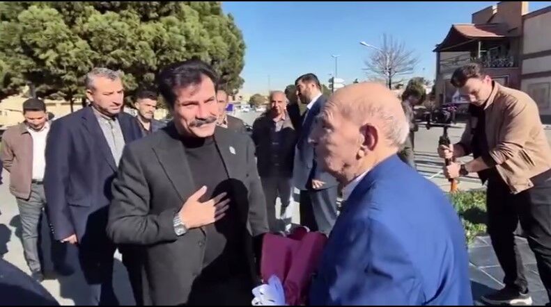 بازدید معاون رئیس‌جمهور در امور توسعه روستایی و مناطق محروم از خانه سالمندان کهریزک