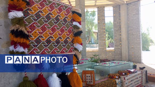 آوای هنر در هفته دولت؛ تقدیر از هنرمندان صنایع‌دستی در تپه شهدا گمنام