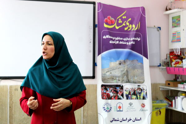 برگزاری اردوی تمشک در شهرستان گرمه 