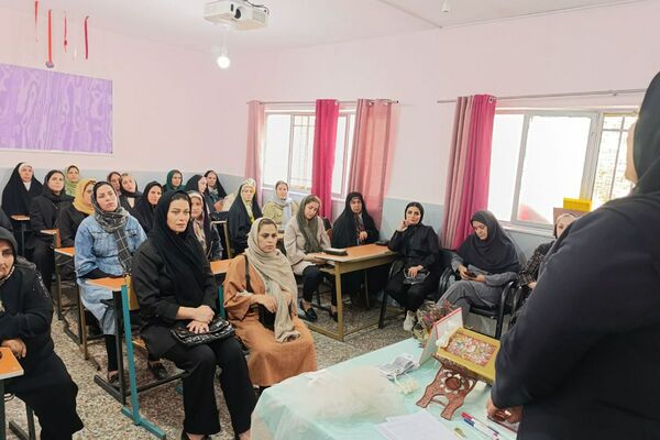 برگزاری کارگاه‌های آموزشی بهداشت‌روان در مدارس ملارد همزمان با هفته سلامت روان