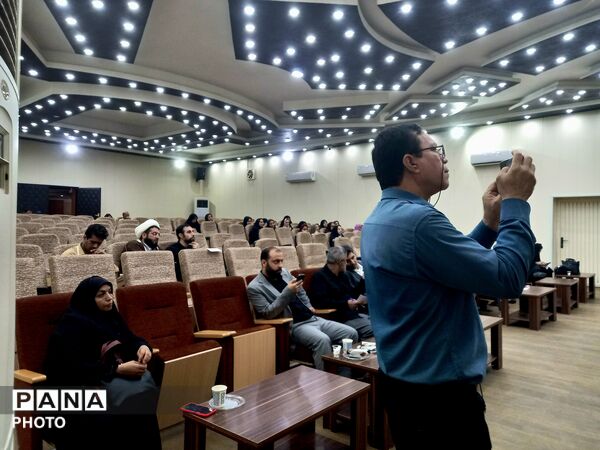 کارگاه توانمند سازی آموزش تخصصی خبرنویسی برای مربیان پرورشی 