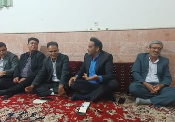 نشست فرماندار با اصناف و بازاریان گناباد 