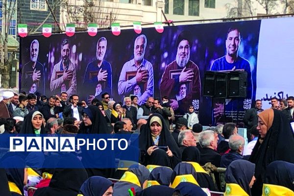 22بهمن در اسلامشهر؛ خیابان‌ها در آغوش انقلاب