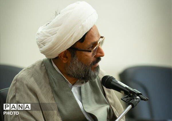 بیعت  اعضای شورای دانشگاه آزاد اسلامی استان البرز با سومین رهبر انقلاب اسلامی