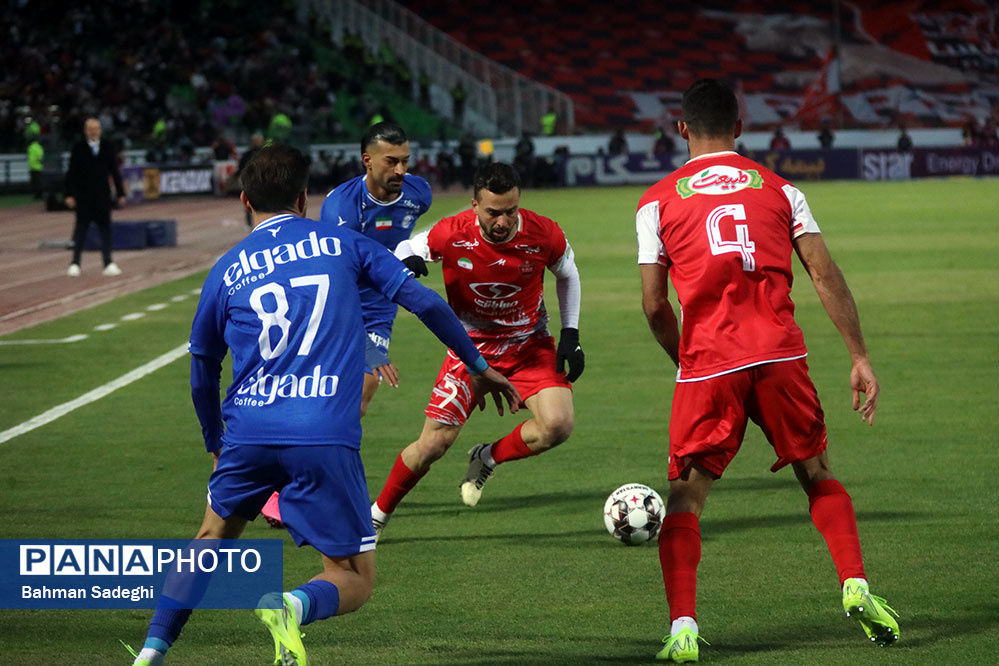 واکنش تند یک پرسپولیسی به نرمش کمیته انضباطی‌/ قلیچ: محرومیت سروش رفیعی ‌کافی نیست، این برخورد خطرناک است