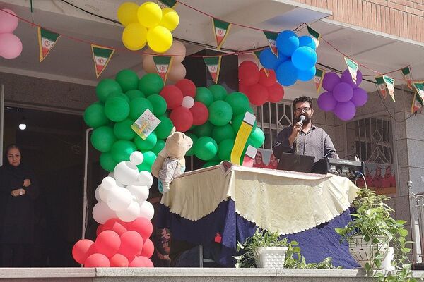 جشن شکوفه‌ها در آستانه سال تحصیلی جدید در مدارس ملارد برگزار شد