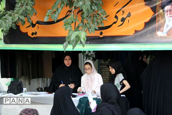 پذیرایی و مهمان نوازی مردم چهاردانگه از زائران و محبان رهبر شهید