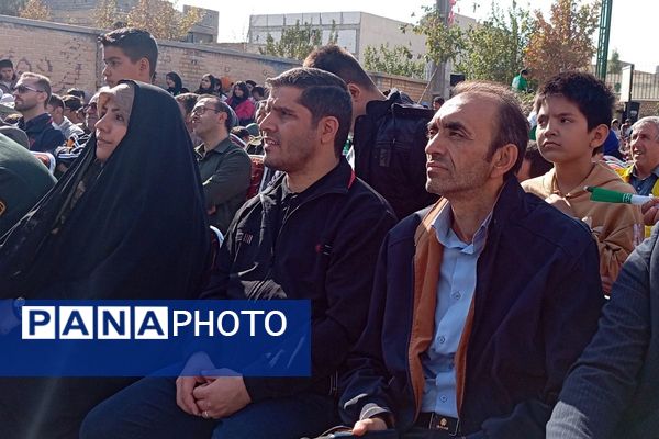  همایش بزرگ پیاده روی خانوادگی در نسیم‌شهر 