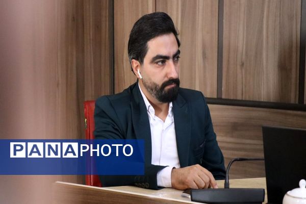 نشست صمیمی فعالین رسانه ای دانش‌آموزان با مدیرعامل خبرگزاری پانا