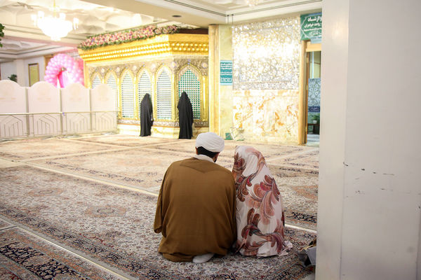 جشن ازدواج ۷۳۰ زوج دانشجوی در حرم حضرت معصومه(س)