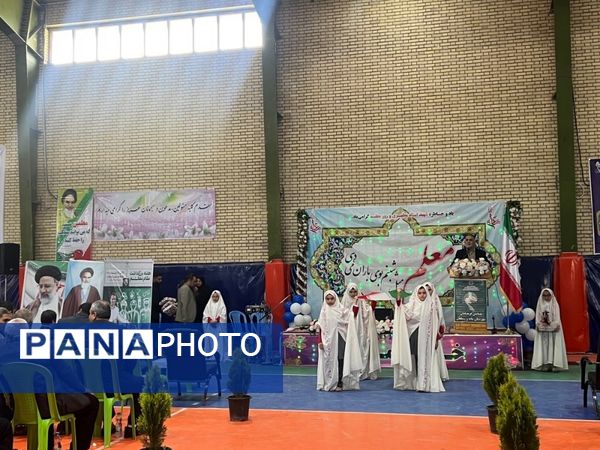 همایش هفته بزرگداشت مقام معلم در شهر آشخانه