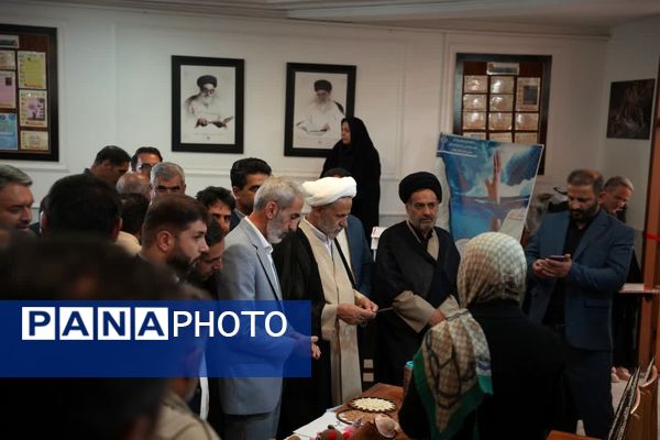 افتتاحیه نمایشگاه «سیمای حضور، جمعه نصر»