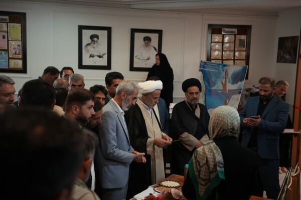 افتتاحیه نمایشگاه «سیمای حضور، جمعه نصر»