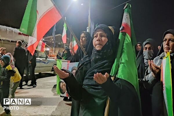 شیعه امام خود را تنها نمی گذارد 