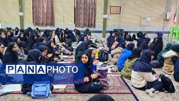 موج رنگها در جشنواره فردا