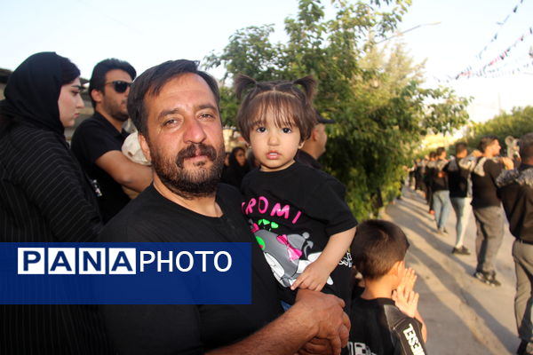 حضور نسل سوم حسینی در تاسوعا