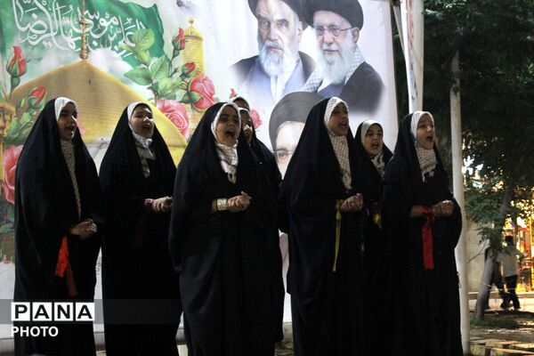 حضور چشمگیر دانش آموزان و فرهنگیان در موکب شهدای دانش آموز ورامین