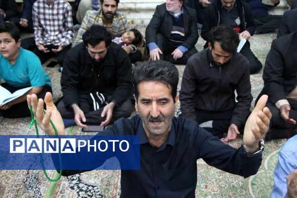 مراسم چهلم شهدای فتنه آمریکایی، صهیونیستی در امامزاده سید نصرالله یزد