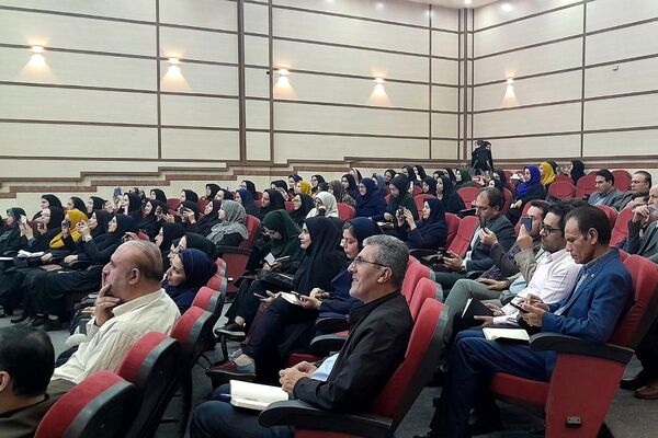 برگزاری کارگاه آموزشی هوش مصنوعی در سالن اجتماعات دکتر گل نراقی