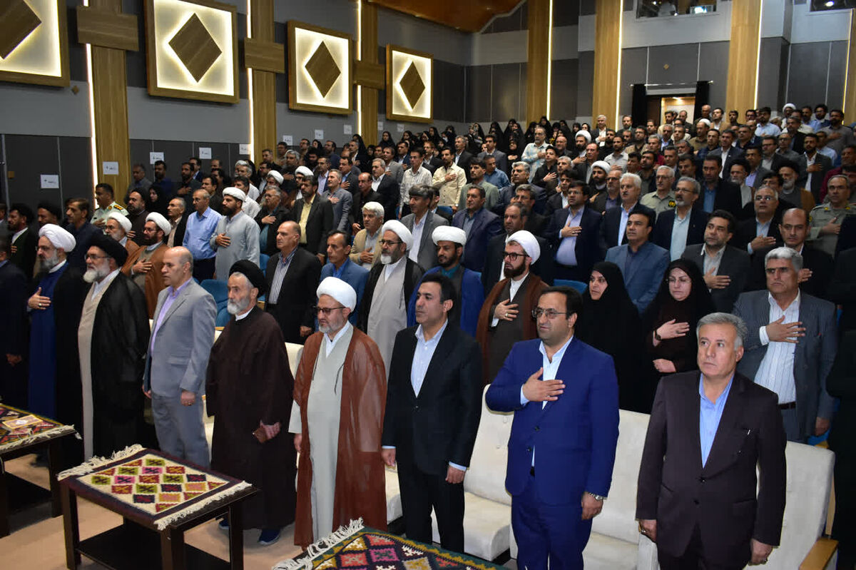 تجلیل از مدیرکل آموزش و پرورش کهگیلویه
و بویراحمد به عنوان مدیر برتر در حوزه امر به معروف و نهی از منکر

