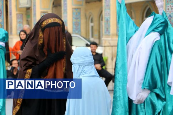 اجرای تئاتر گروه هنری موعود در آستان مقدس امامزاده بی‌بی‌سکینه صفادشت
