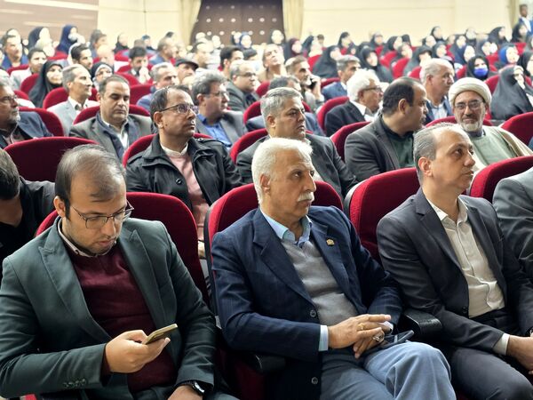 آیین تکریم و معارفه مدیر آموزش و پرورش ناحیه۴ استان اصفهان