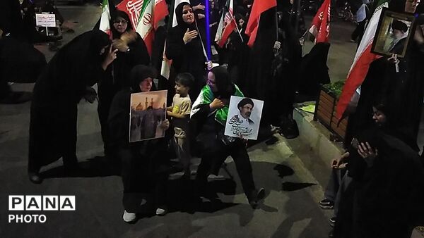 حماسه سازی مردم نیشابور در حسینیه امام خمینی (ره)