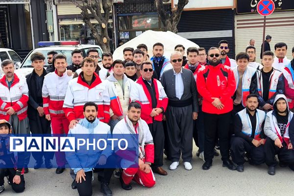 راهپیمایی یوم‌الله ۲۲بهمن با حضور گسترده مردم و نهادها در بانه