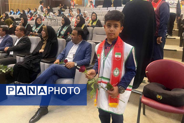 تجلیل از مربیان و دانش‌آموزان برتر شهرستان جم