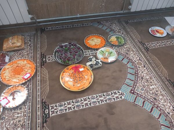 جشنواره میوه آرایی در مدرسه شهید غلامی خلیل آباد 
