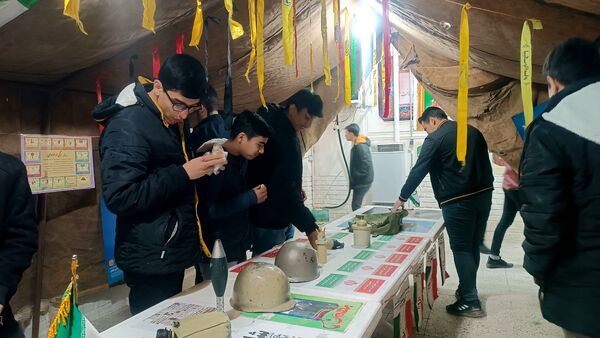 گذری بر روز اول و روز دوم نمایشگاه دهه فجر دبیرستان شاهد ابوذر غفاری