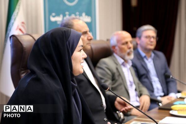 تجلیل از دانش‌آموزان ورزشکار و قهرمان آذربایجان شرقی