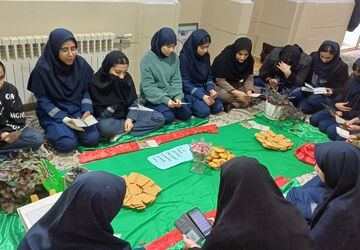 شور و حال میلاد حضرت مهدی (عج) در مدرسه ی دخترانه ریحانه 
