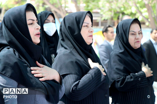 آیین نواختن زنگ سپاس معلم در شهرستان سملقان