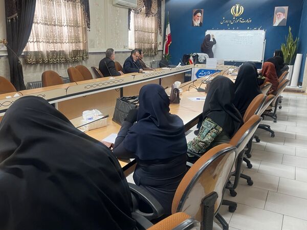 برگزاری جلسه فصلی مدرسین آموزش خانواده در شهرستان قدس