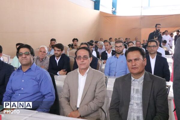 افتتاح ۲۰ مگاوات از ظرفیت ۲۰۰ مگاواتی نیروگاه خورشیدی «ثمین مه‌ولات»