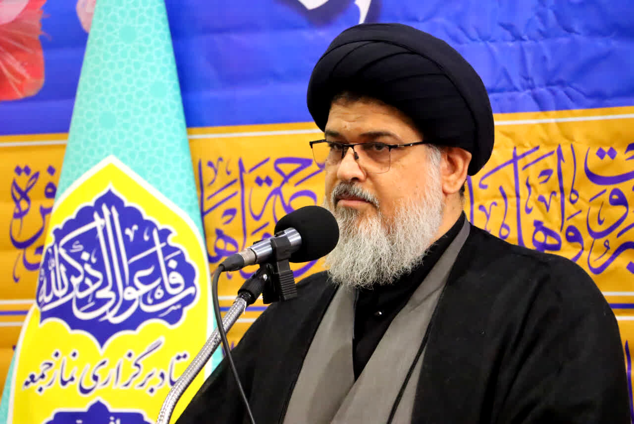 ملت ایران تنها ملتیست در جهان که در میانه جنگ کشورش را خالی نکرد
