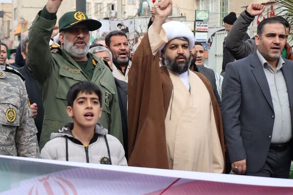 حماسه حضور مردم غیور باقرشهر و کهریزک در راهپیمایی ۲۲بهمن