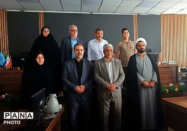 تجلیل از برگزیدگان رویدادهای قرآنی و فرهنگی منطقه ۱۶ تهران