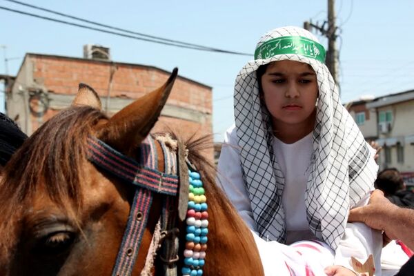 شور حسینی در گلوگاه 