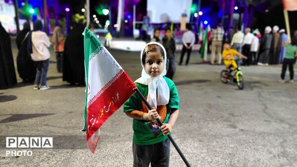 نود و دومین قاب از شبی که در حافظه‌ها می‌ماند