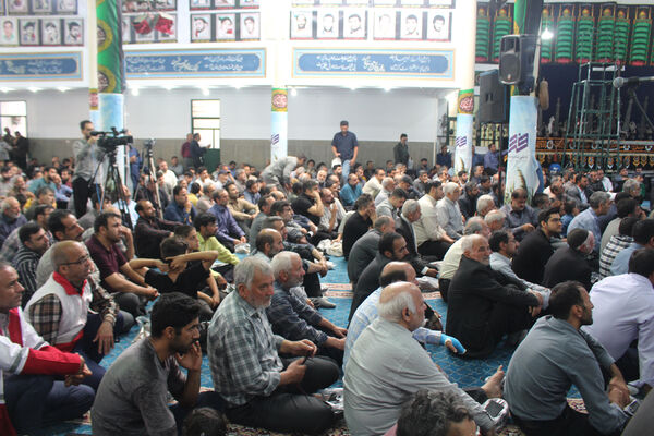 حضور نوجوانان در سی و پنجمین یادواره شهدای روستای فردوی قم