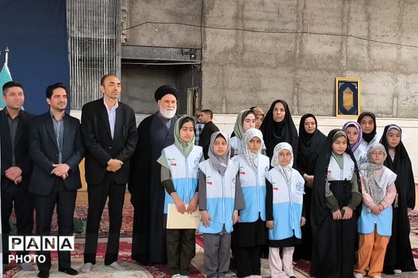 از ایستگاه سلامت تا پیاده‌روی کنار فوتبالیست‌ها