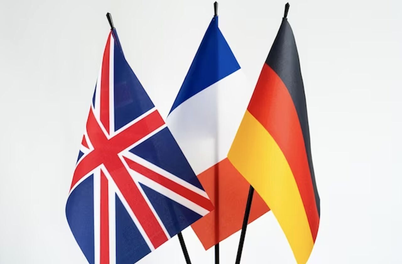  فرافکنی تروئیکا در آژانس: ایران تعهد خود را به دیپلماسی ثابت کند / استقبال از مذاکرات عمان